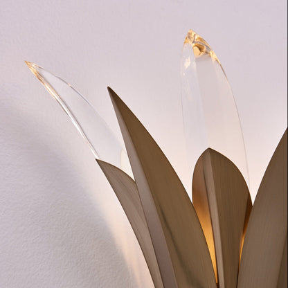 Roche Wall Light in Detail.
