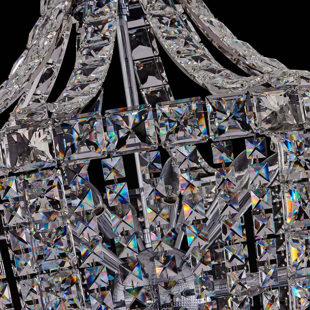 Scudo Chandelier in Detail.