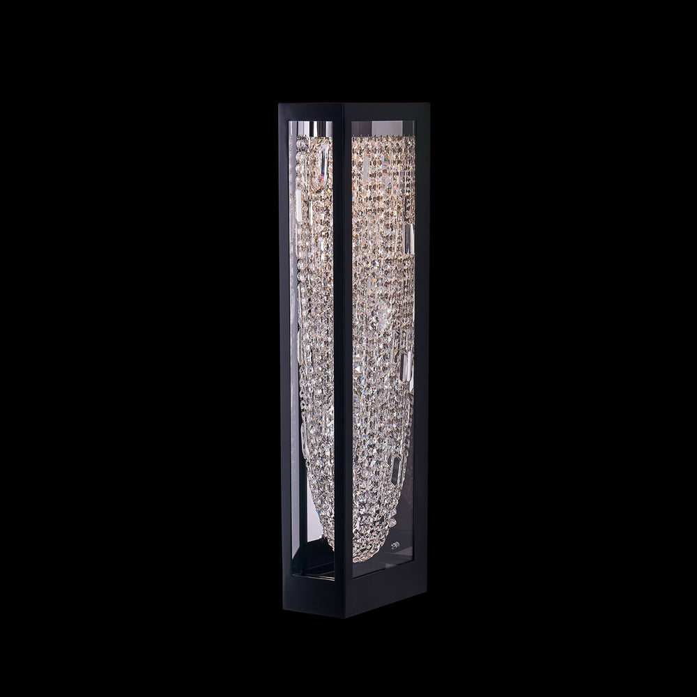 Strati Outdoor LED Wall Light in Detail.