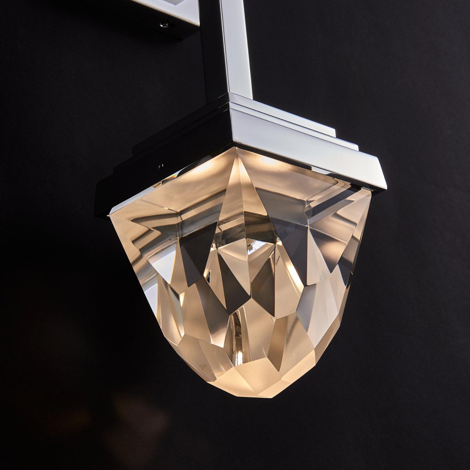 Taglio LED Wall Light in Detail.