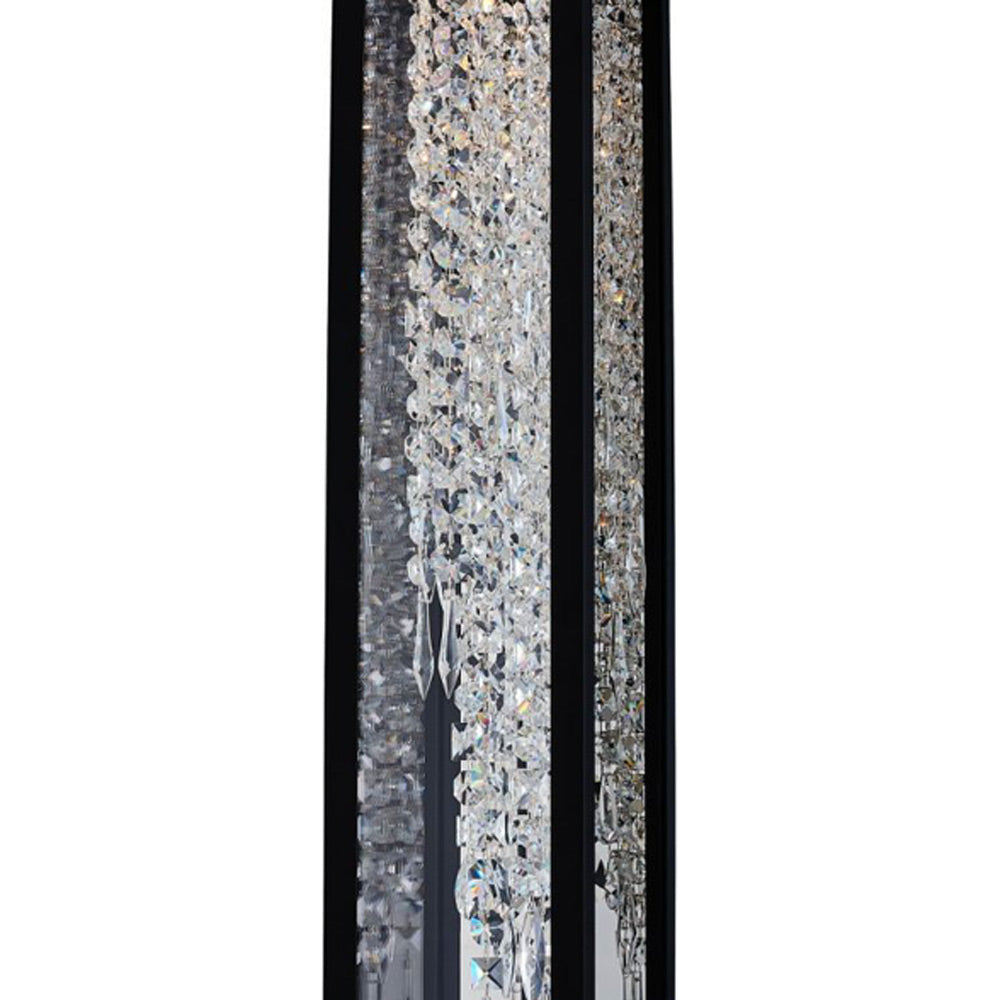 Tenuta Outdoor LED Wall Light in Detail.