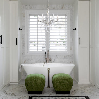 Venere Chandelier in bathroom.