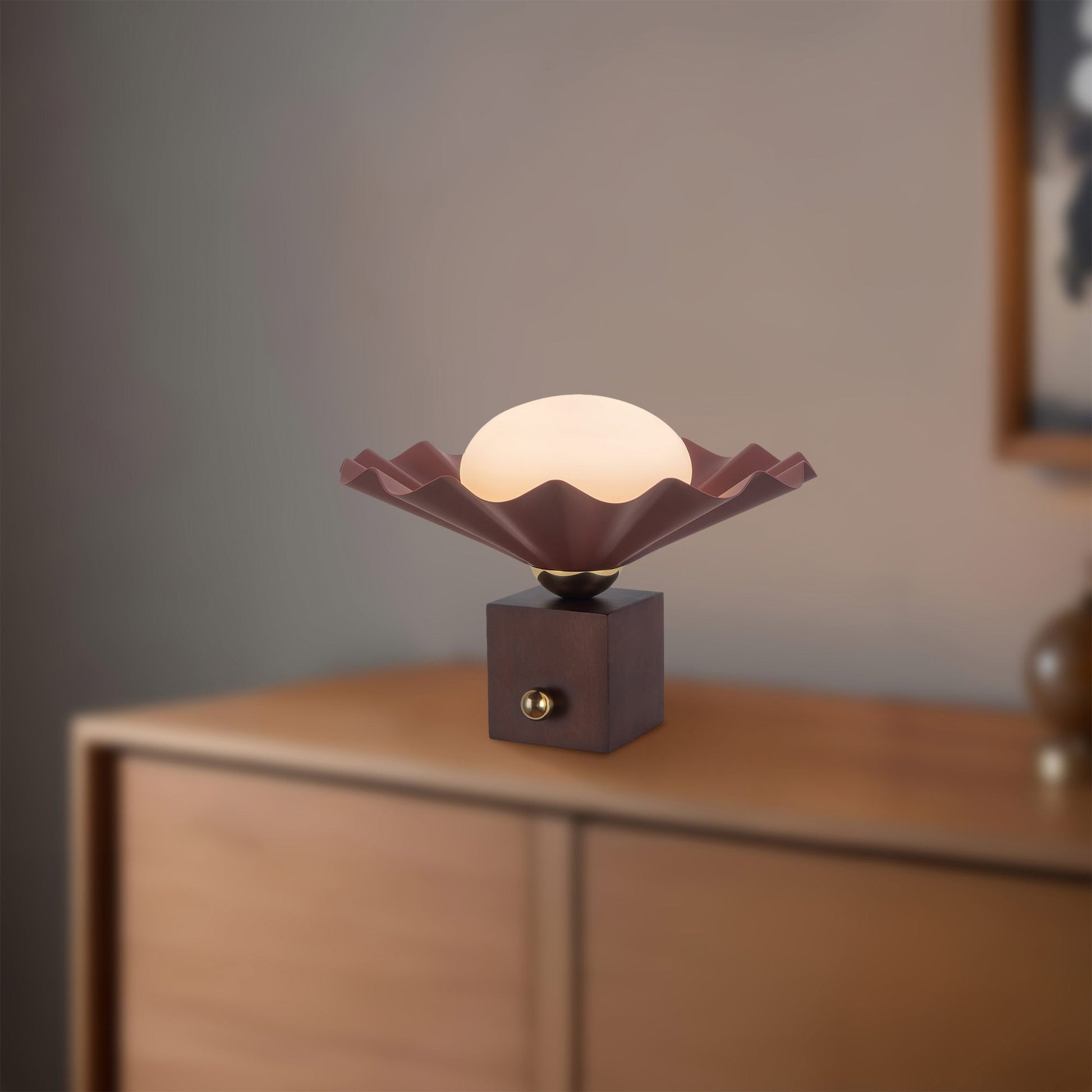 Furrow Table Lamp in Detail.