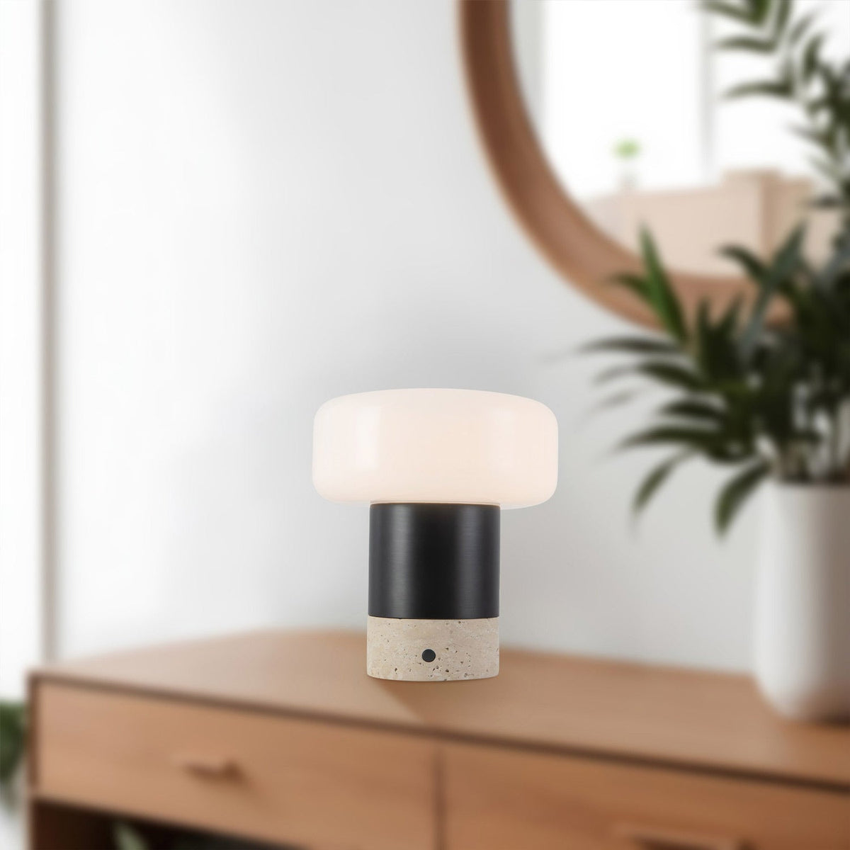 Niko LED Rechargeable Table Lamp in Detail.