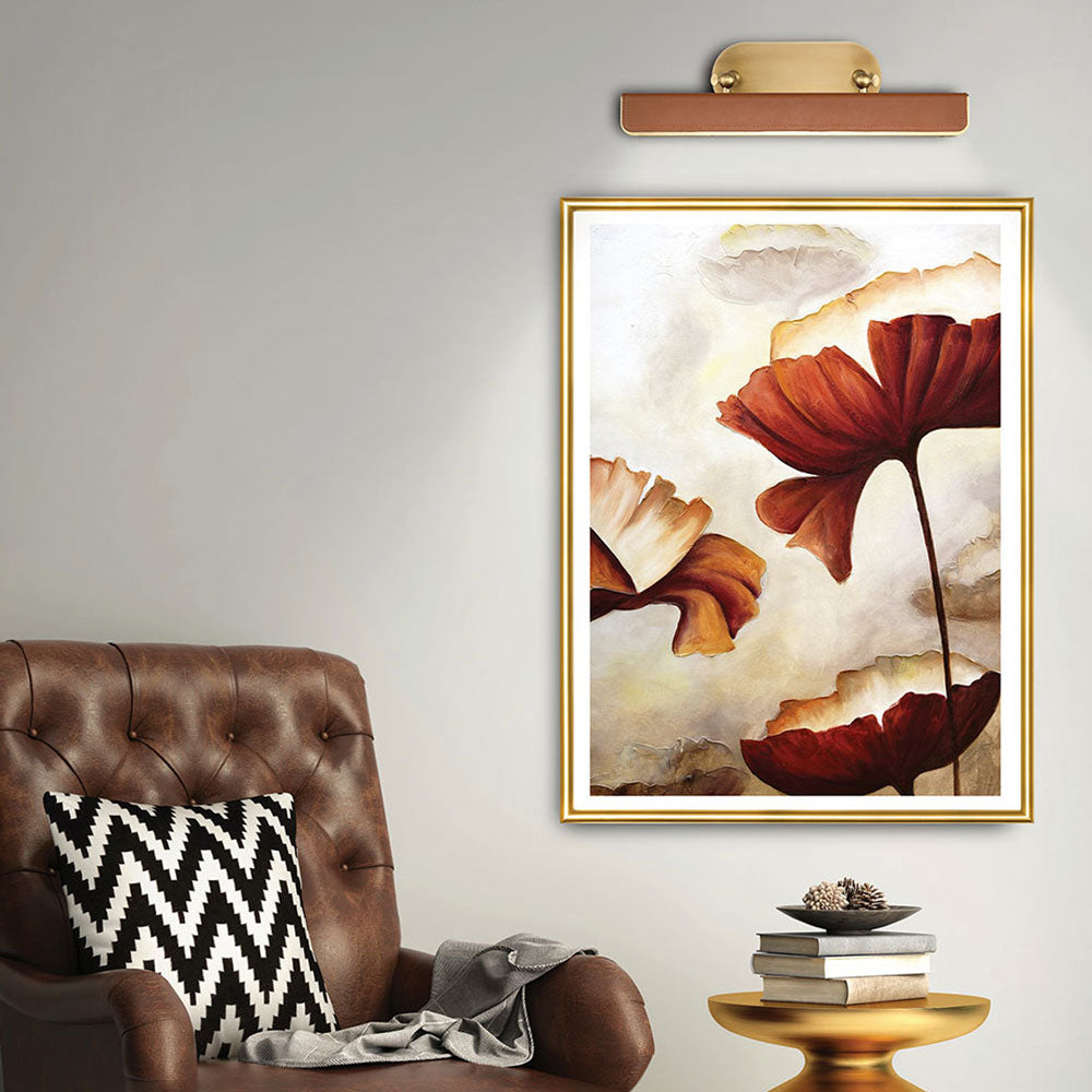 Valise LED Picture Light in living room.