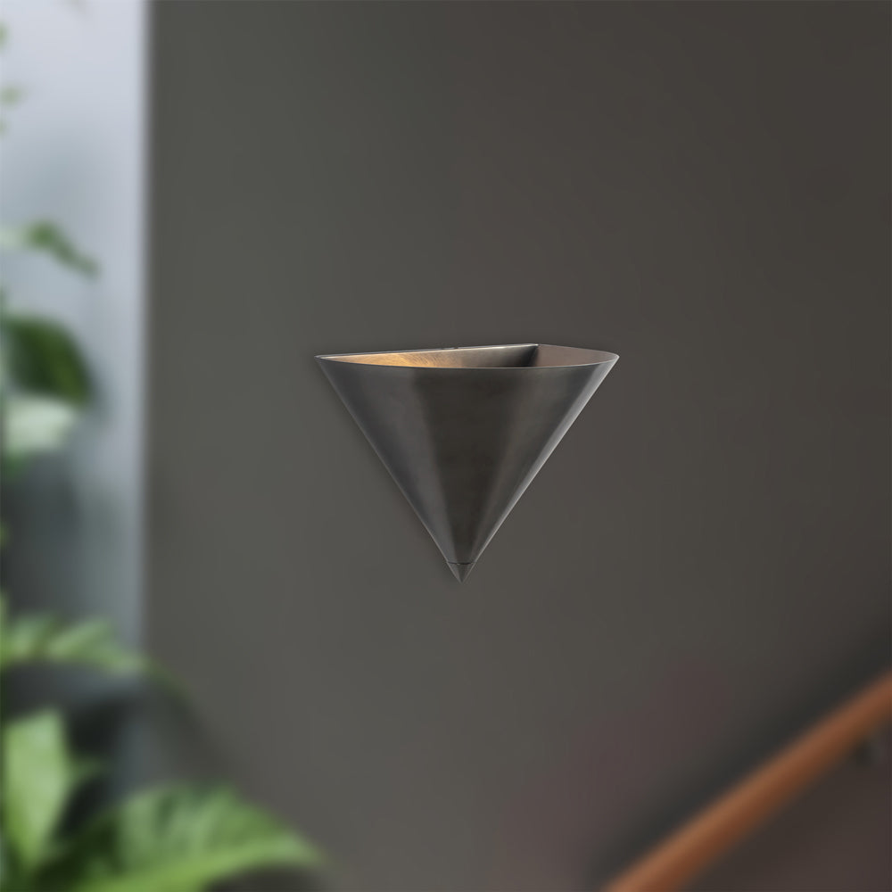 Versus Single Wall Light in Detail.