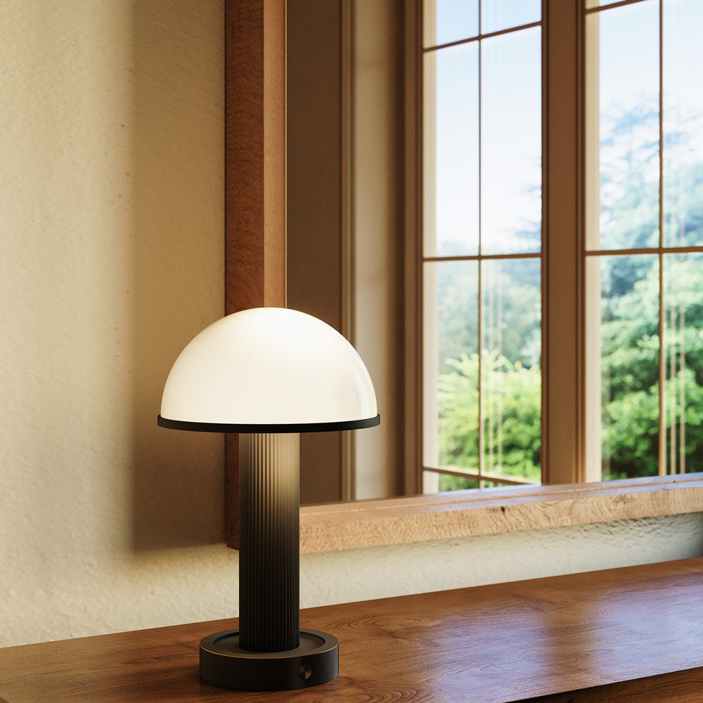 Vienna Round LED Rechargeable Table Lamp in Detail.