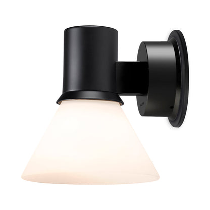 Type 80 W4 Wall Light in Detail.