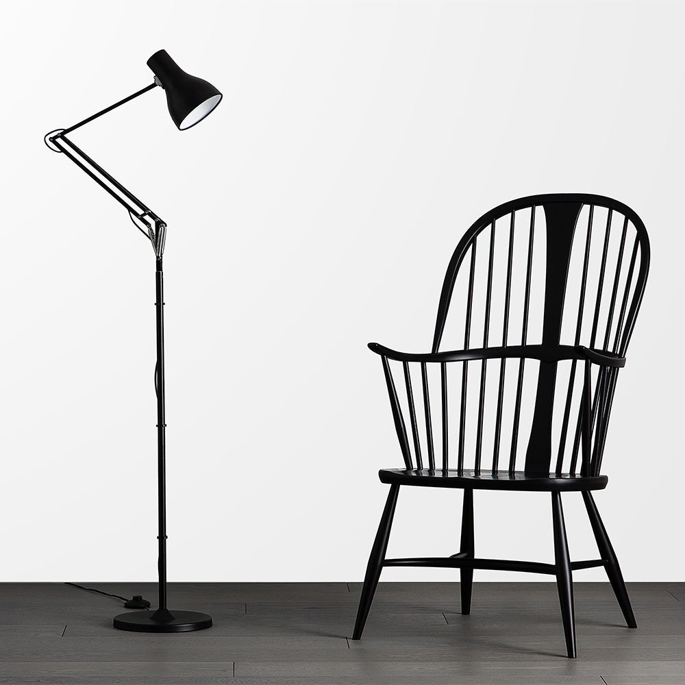 Type Range Floor Pole in exhibition.