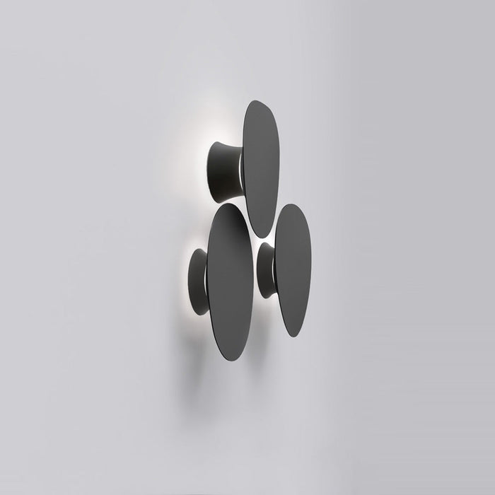 Facce Tetro Shallow LED Ceiling / Wall Light in Detail.