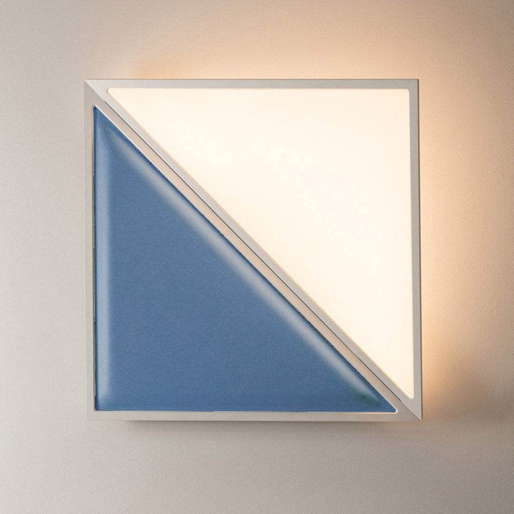 Flexia LED Ceiling / Wall Light in Detail.