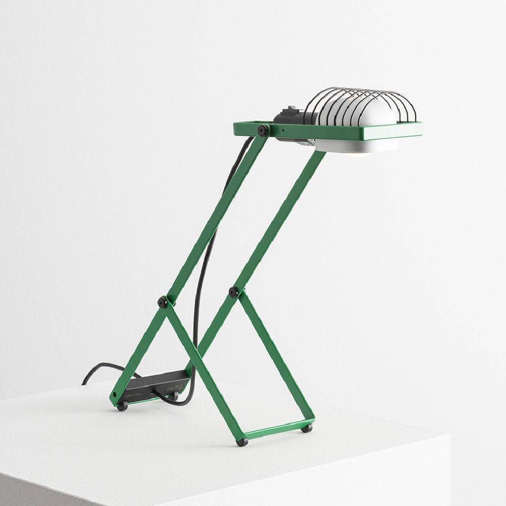Sintesi Table Lamp in Detail.