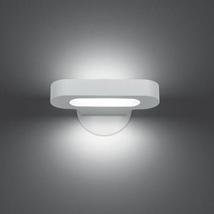 Talo Mini Wall Light in Detail.