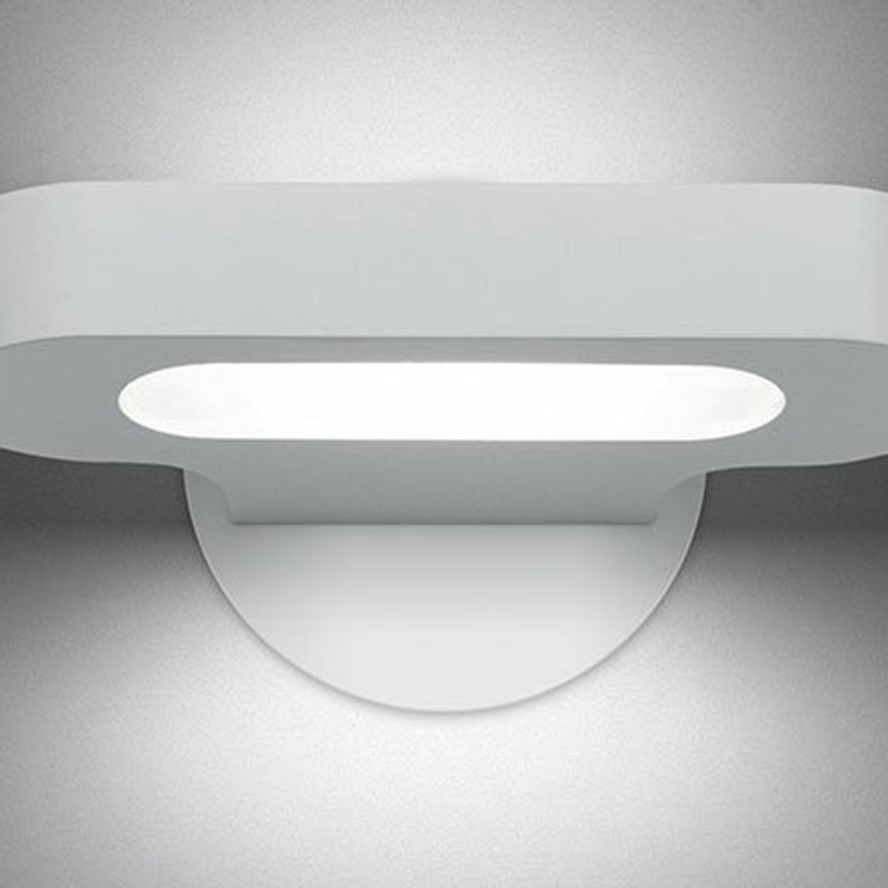 Talo Mini Wall Light in Detail.