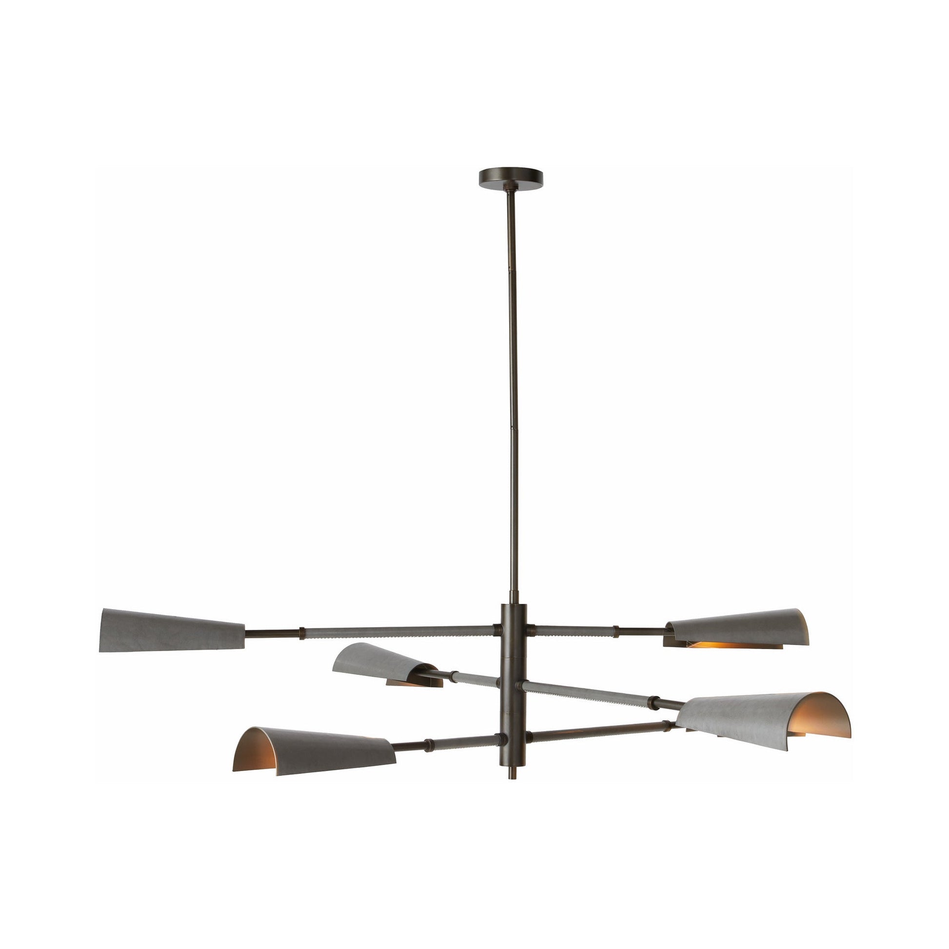 Estevan Chandelier.