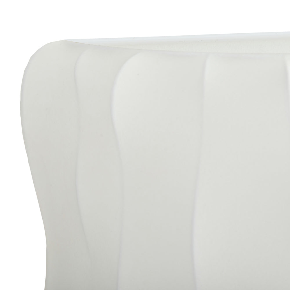 Famoso Wall Light in Detail.