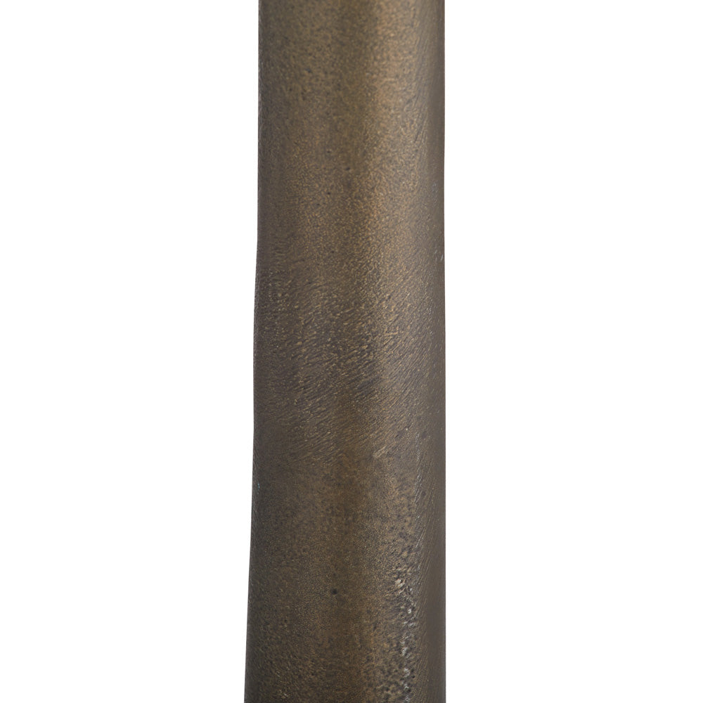 Fleetwood Floor Lamp in Detail.