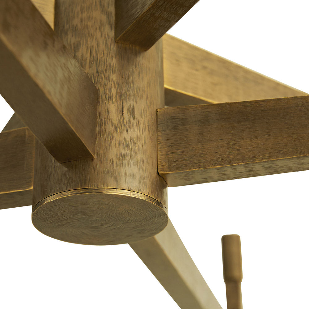 Griff Chandelier in Detail.