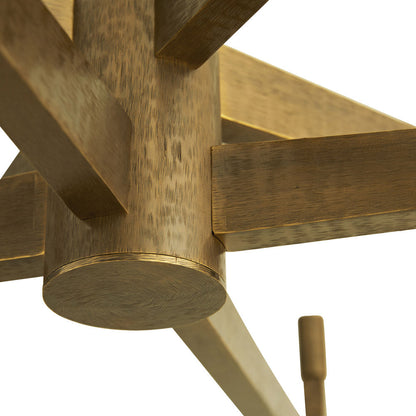 Griff Chandelier in Detail.