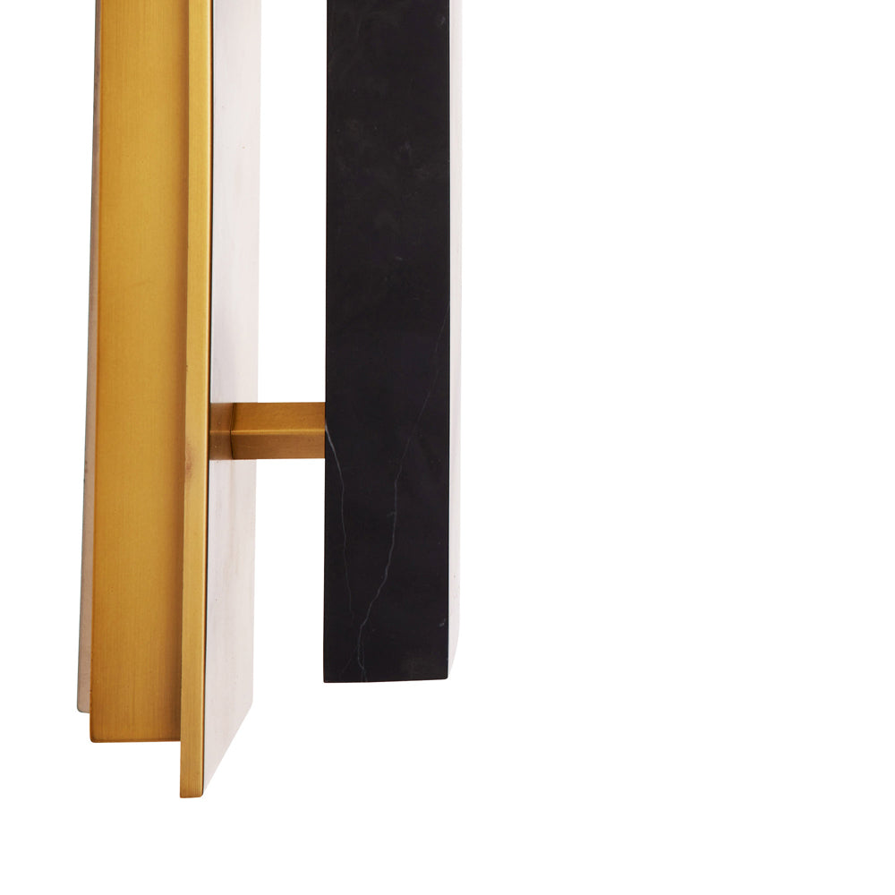 Ozona LED Wall Light in Detail.