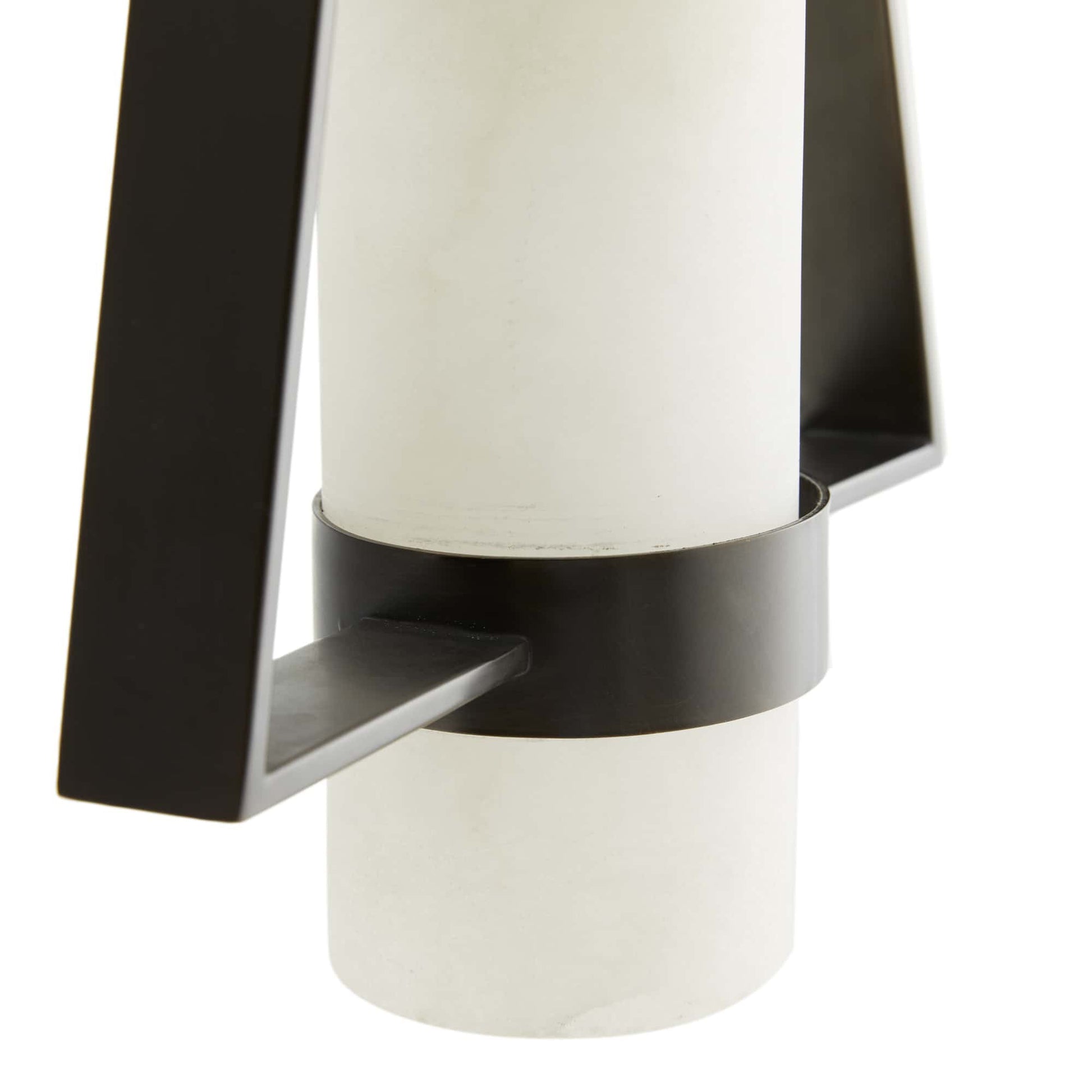 Rozuko Pendant Light in Detail.