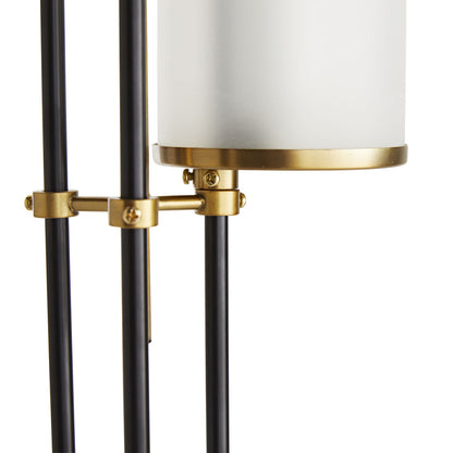 Stefan Floor Lamp in Detail.