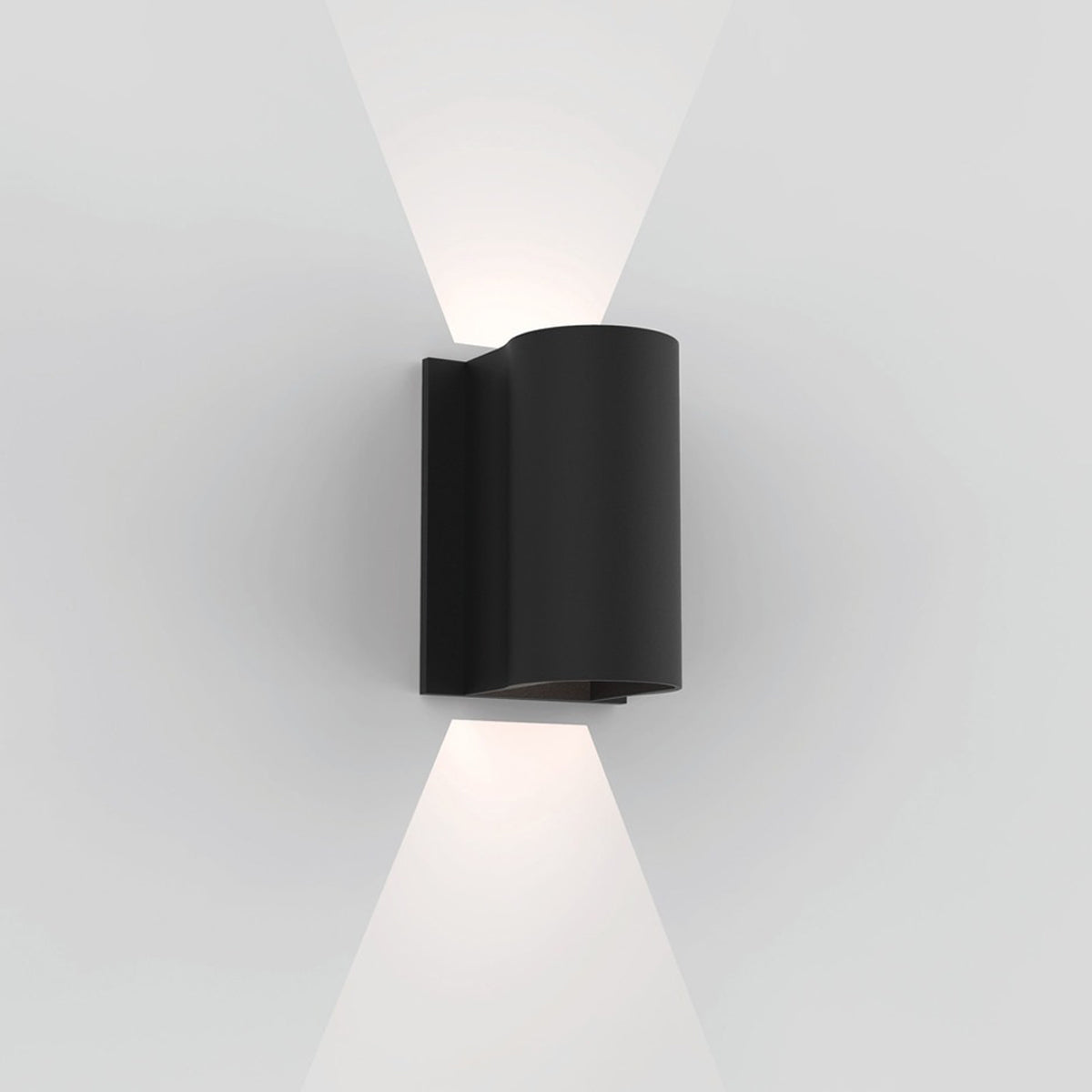 Dunbar Outdoor LED Wall Light in Detail.