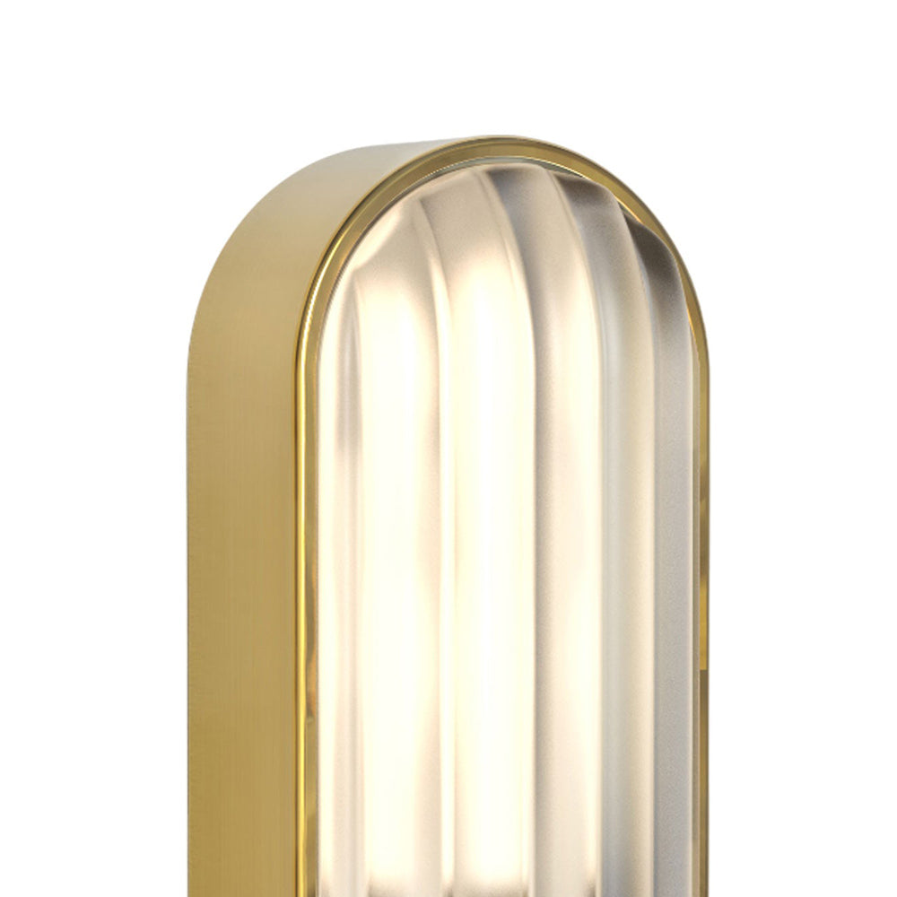 Montreal Ovall Outdoor Wall Light in Detail.