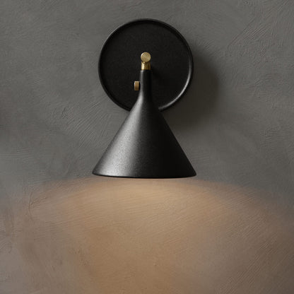 Cast Outdoor Wall Light in Detail.