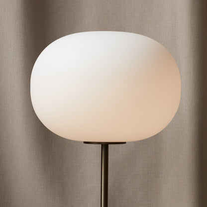 JWDA Floor Lamp in Detail.