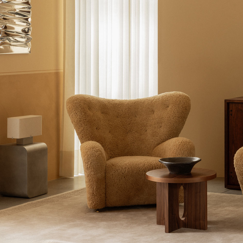 Nonna Table Lamp in living room.