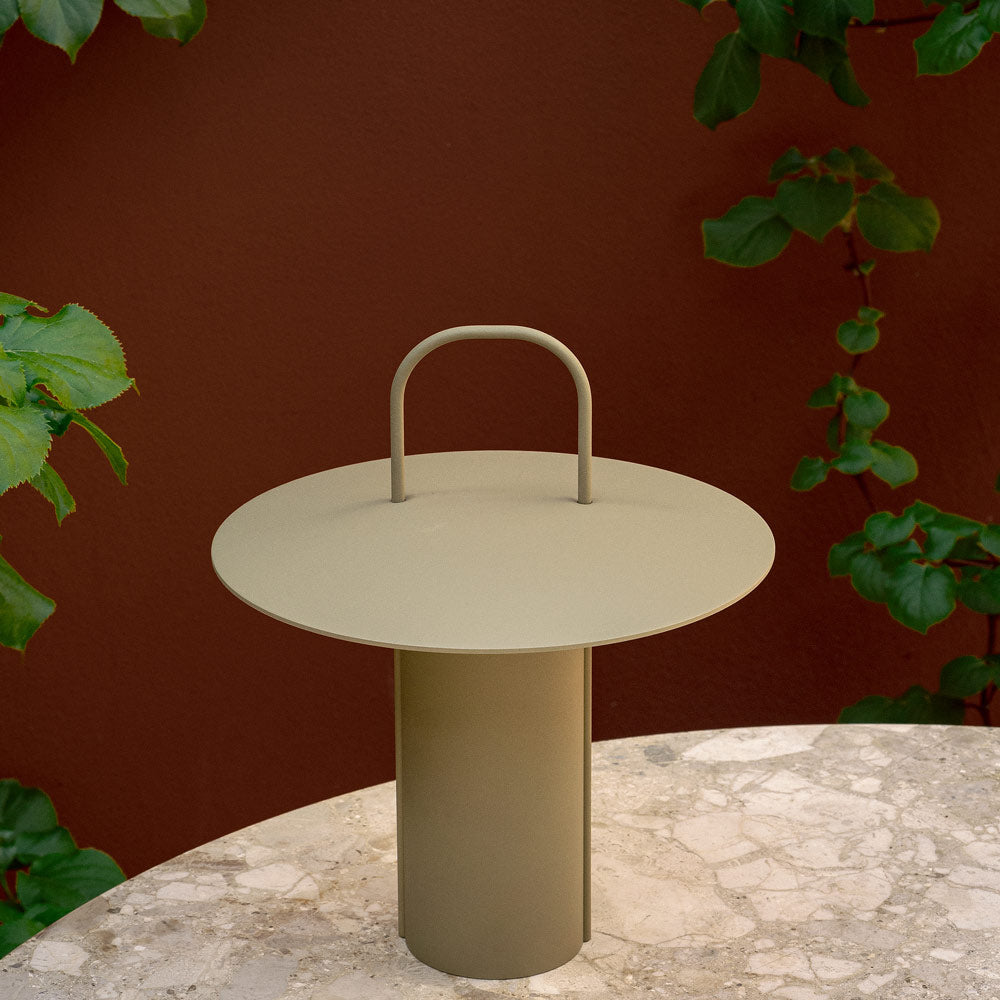 Ray LED Rechargeable Table Lamp in Detail.