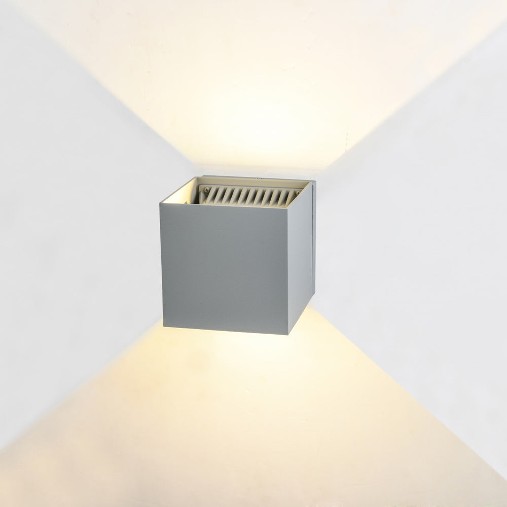Avenue AV9887 Outdoor LED Wall Light in Detail.