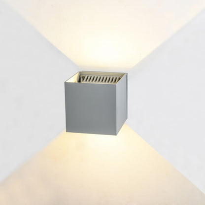 Avenue AV9887 Outdoor LED Wall Light in Detail.