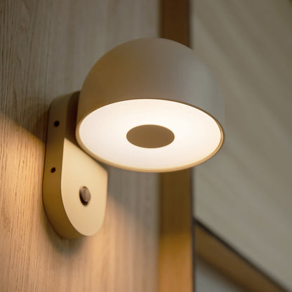 Bowee W3 LED Wall Light in Detail.