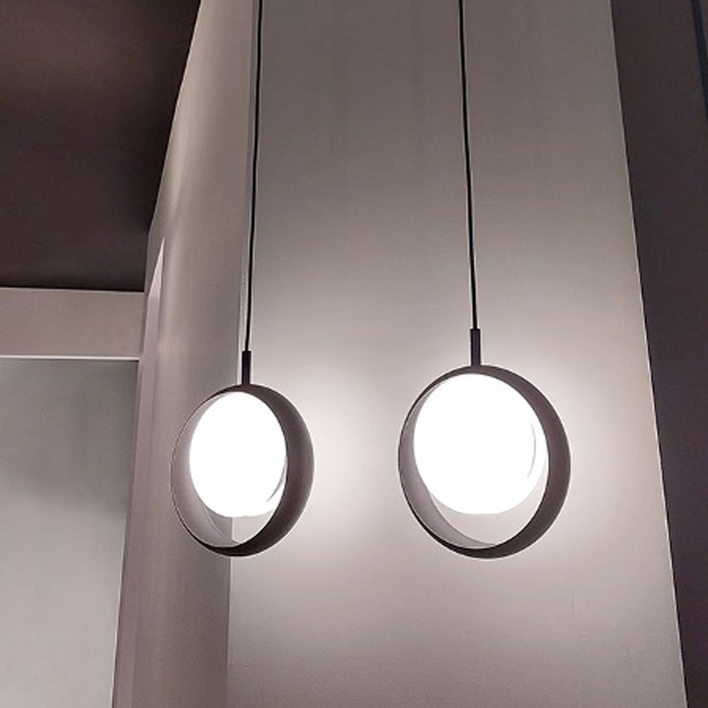 Ring S1 Pendant Light in Detail.
