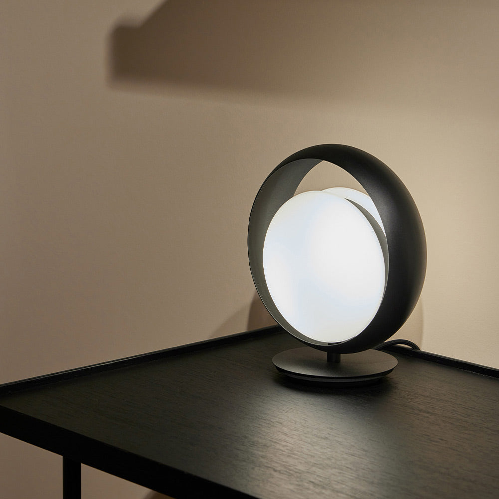 Ring Table Lamp in Detail.