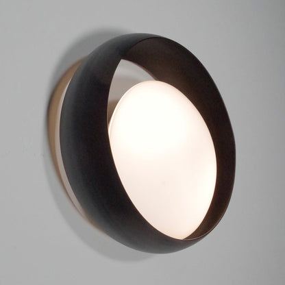 Ring Wall Light in Detail.