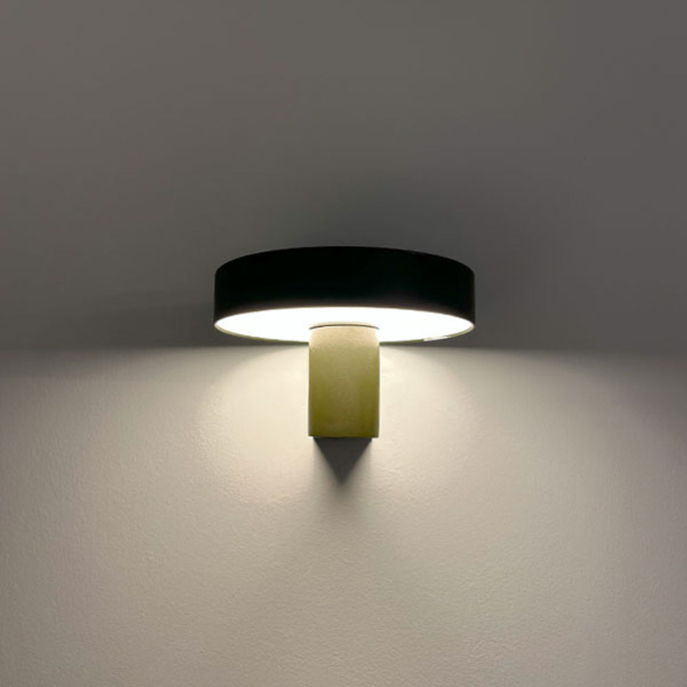 Soft Direct Outdoor LED Wall Light in Detail.