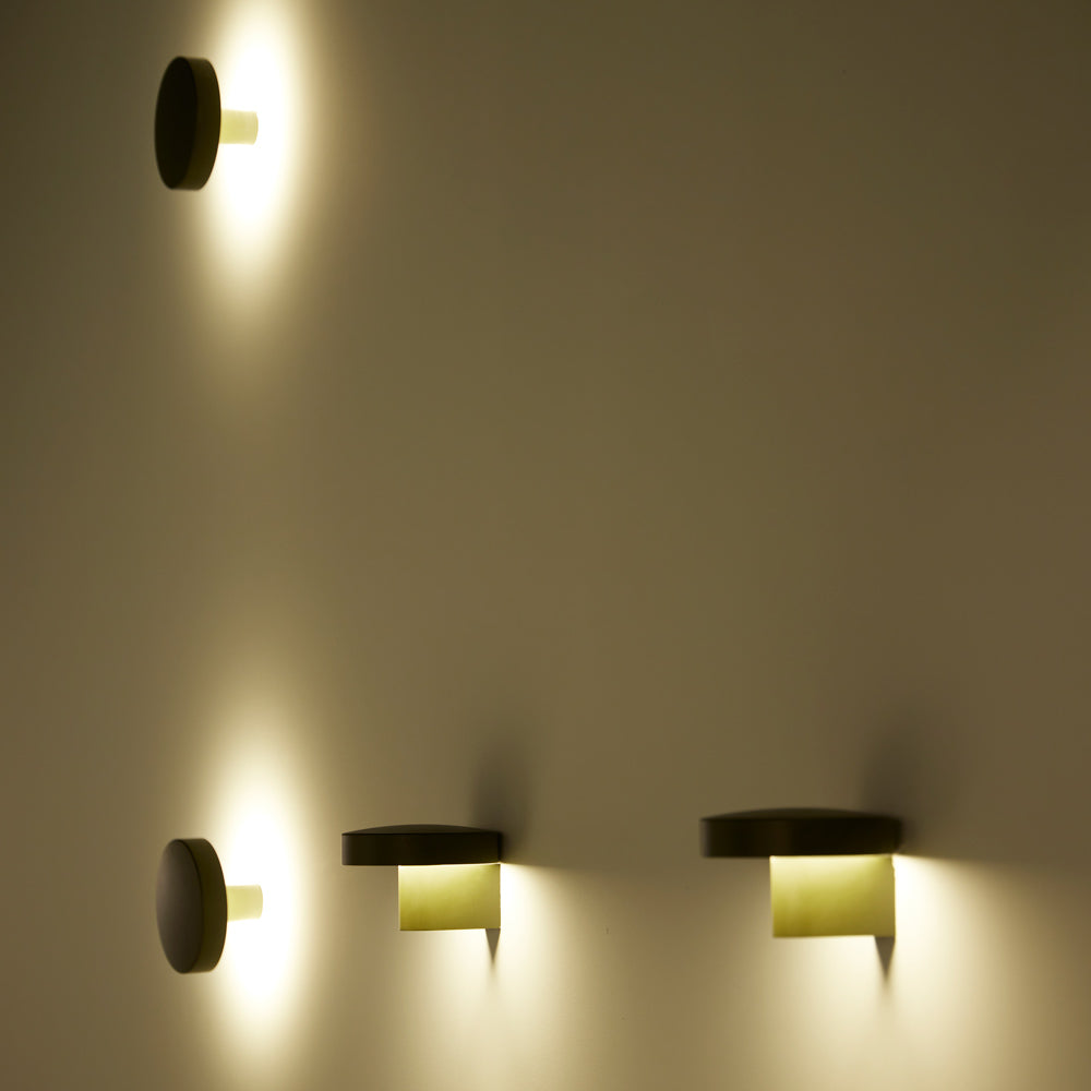 Soft Indirect Outdoor LED Wall Light in Detail.