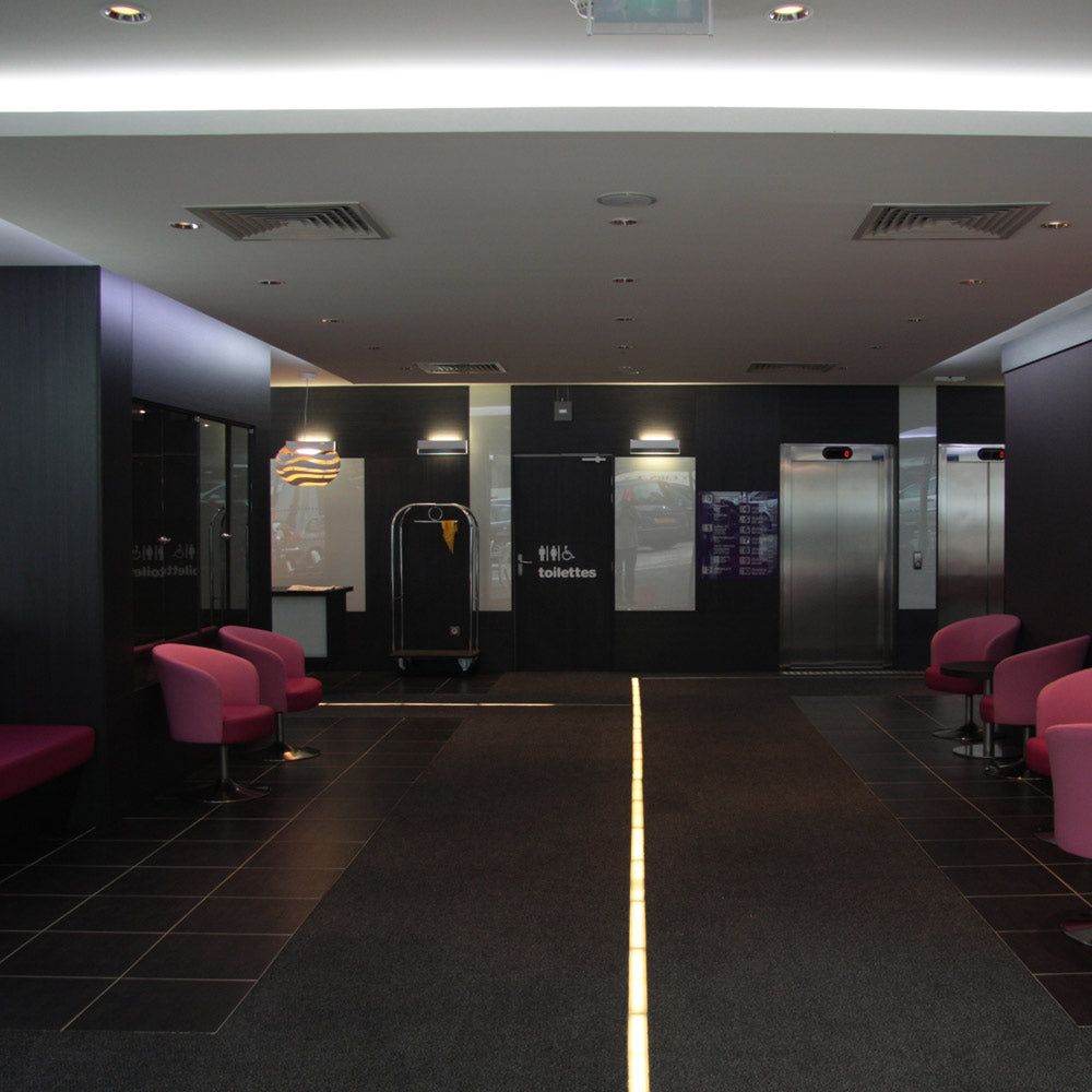 Tree Series S Pendant Light in hallway.