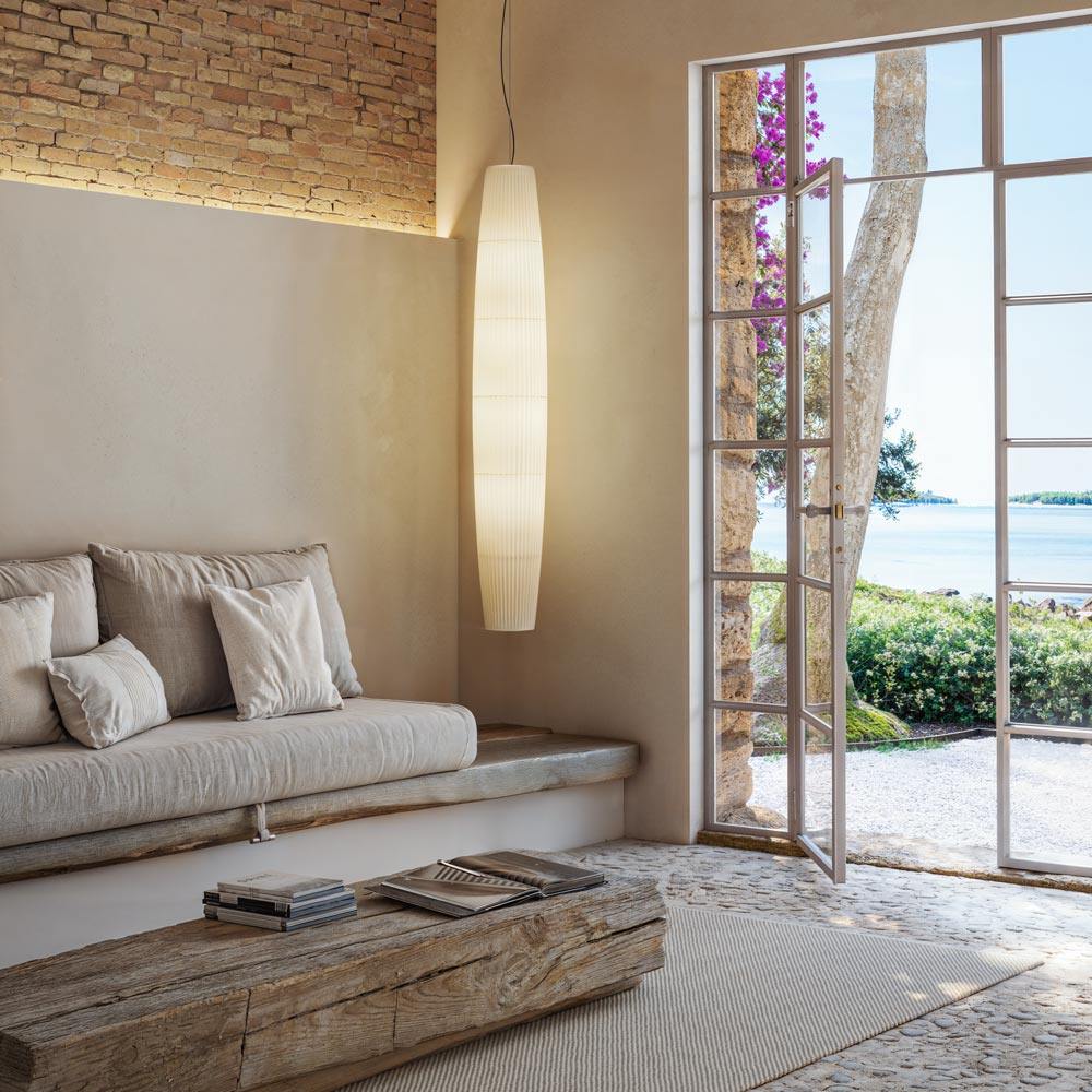 Maxi Pendant Light in living room.