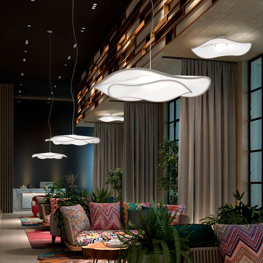 Mediterrània LED Pendant Light in lobby.