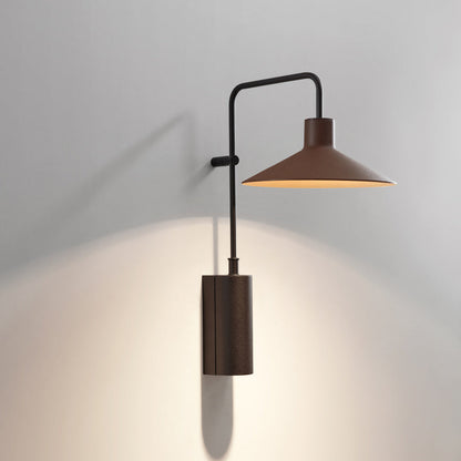 Platet Outdoor LED Wall Light in Detail.