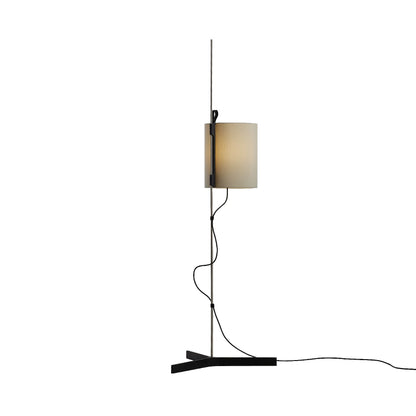 Magnetic Floor Lamp in Detail.