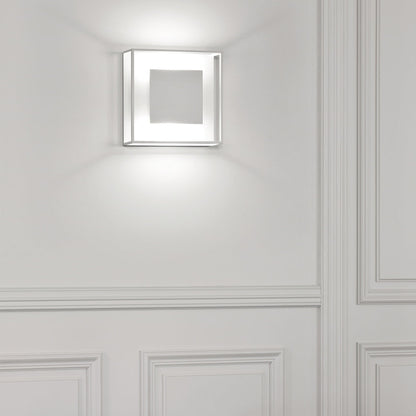 Yoko LED Wall Light in Detail.