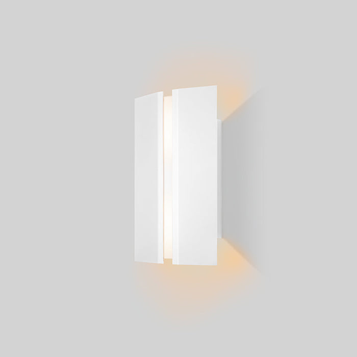Rima Outdoor LED Wall Light in Textured White.