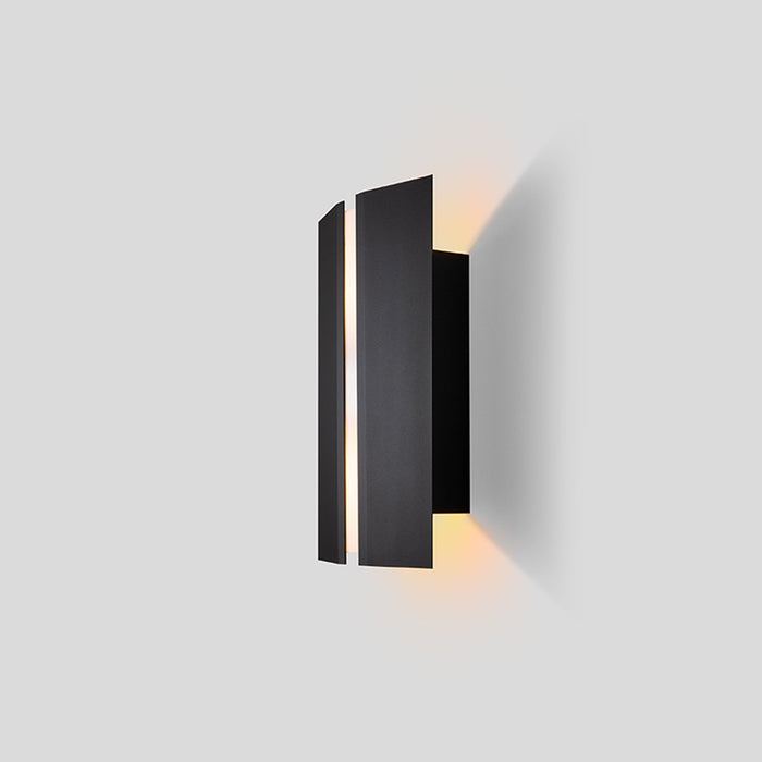 Rima Outdoor LED Wall Light in detail.