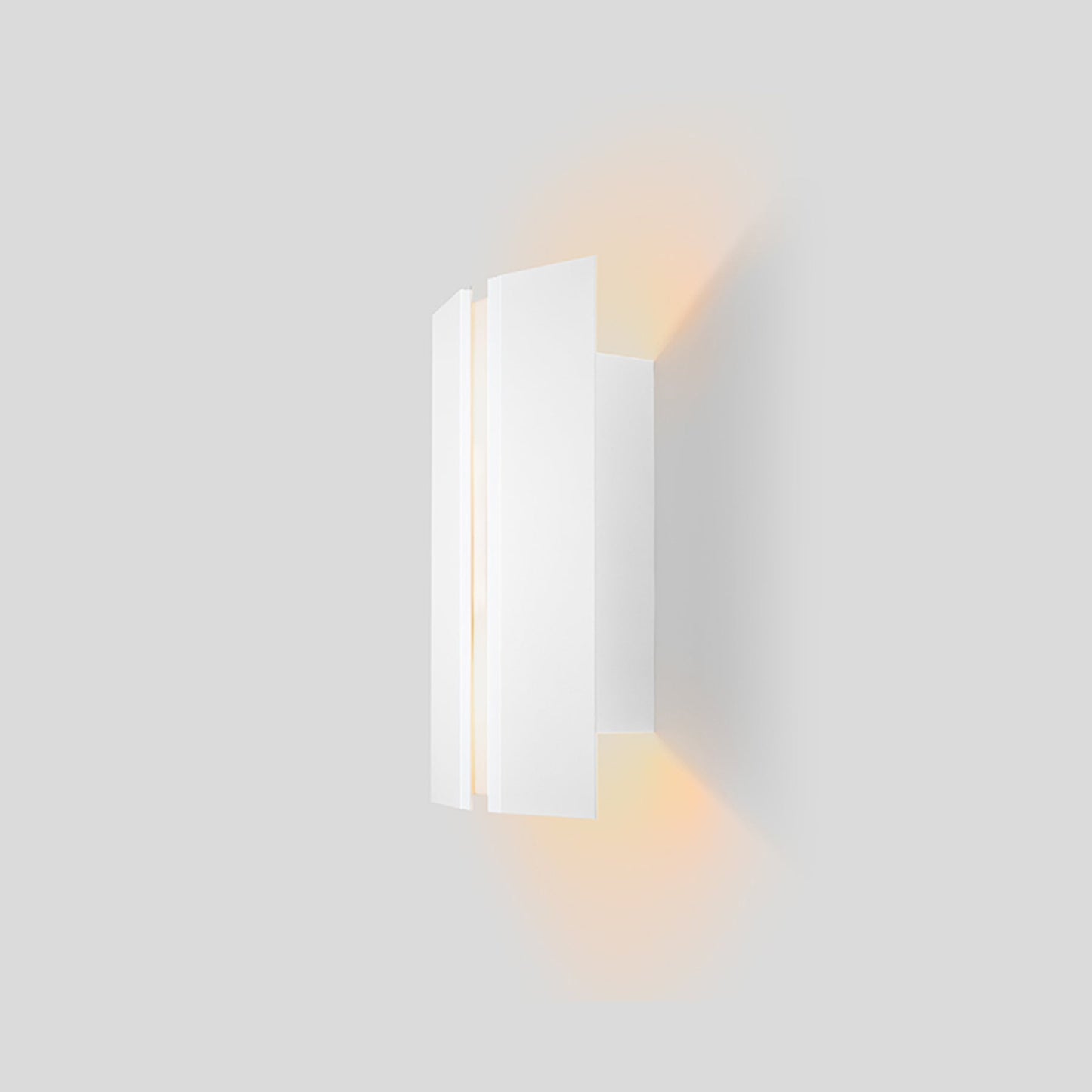 Rima Outdoor LED Wall Light in detail.