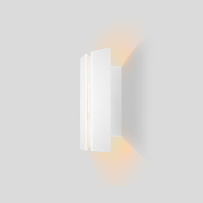 Rima Outdoor LED Wall Light in detail.